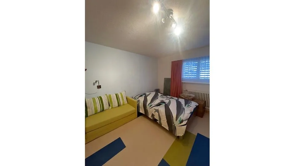 4 ZIMMER-HAUS IN KLEINANDELFINGEN (ZH), MÖBLIERT, TEMPORÄR