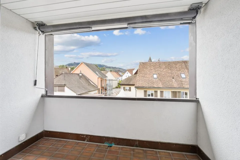 Gemütliche 3,5 Zimmer-Dachwohnung im Ortszentrum von Aesch – Foto 10 von 11