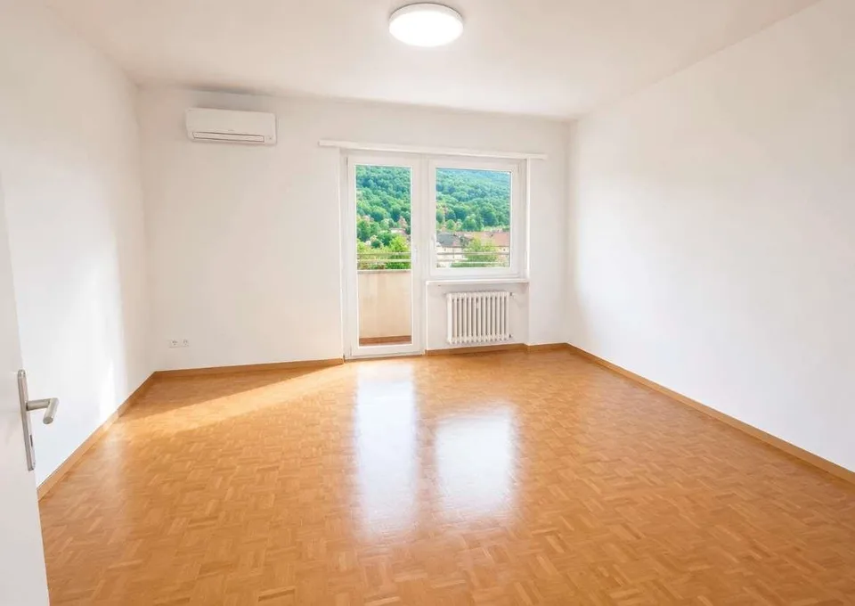 Wohnung in einer verkehrsgünstigen Lage mit Dienstleistungen – Foto 6 von 8