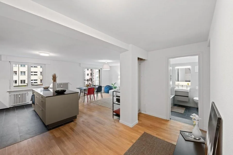 Renovated 4.5-room apartment for rent in a prime location in Lucerne
