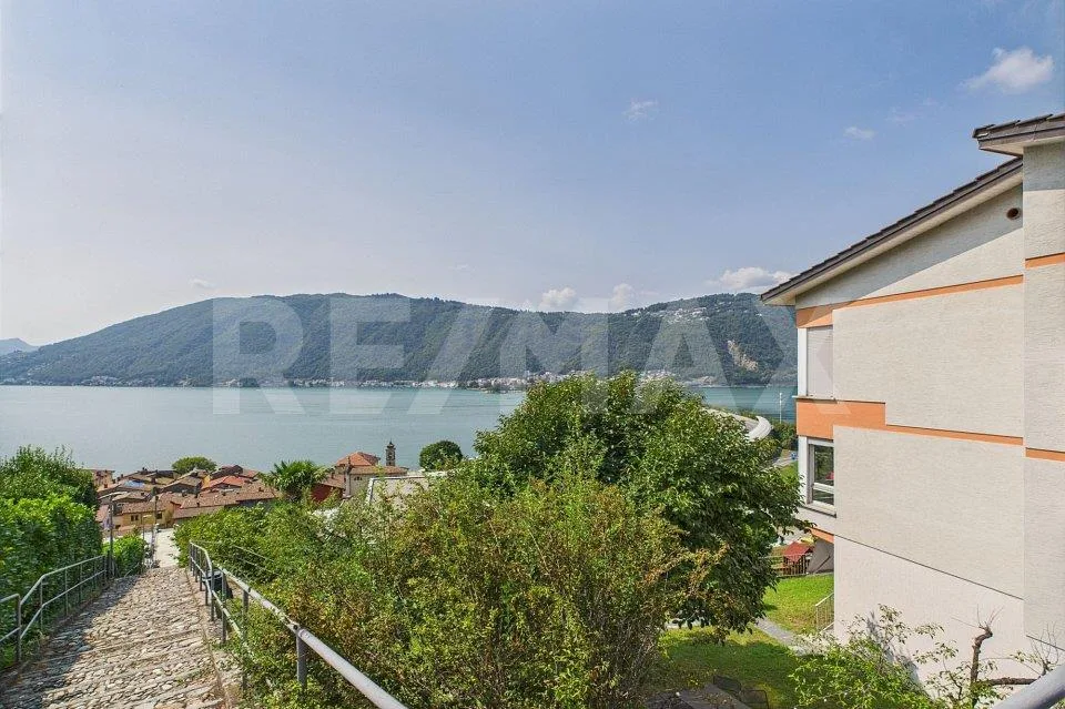 Vicino a Lugano - Appartamento con vista lago, giardino e in pochi minuti al lido !