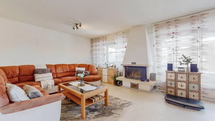 EIN HAUS, ZWEI WELTEN - LOFT UND EINLIEGERWOHNUNG IM DIALOG