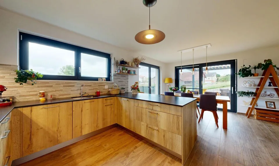 Nuova casa indipendente con garage e vista libera!