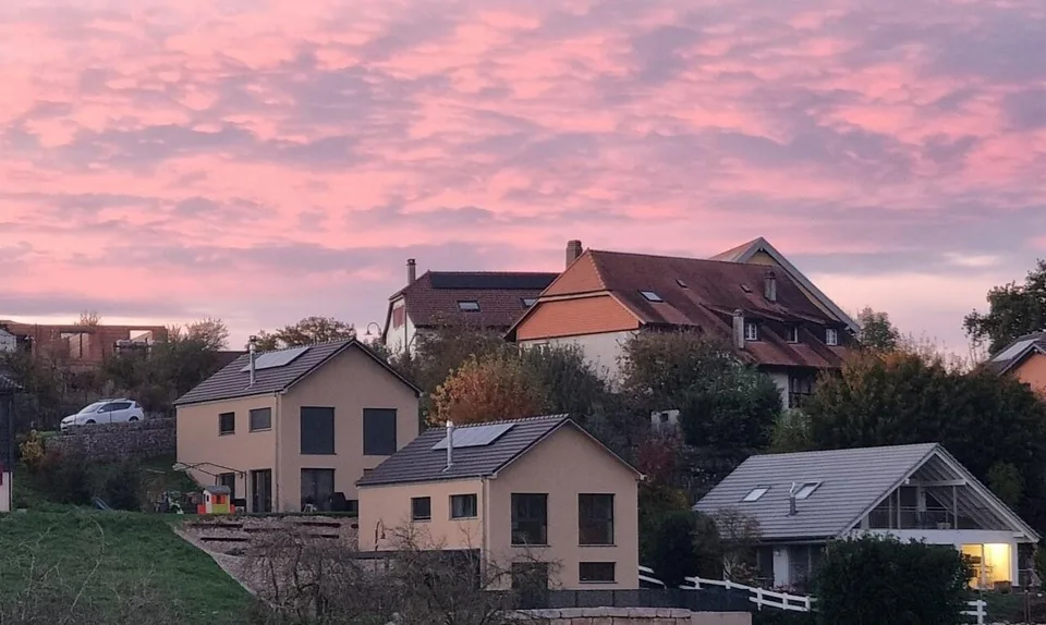 Maison individuelle neuve avec garage et vue dégagée!