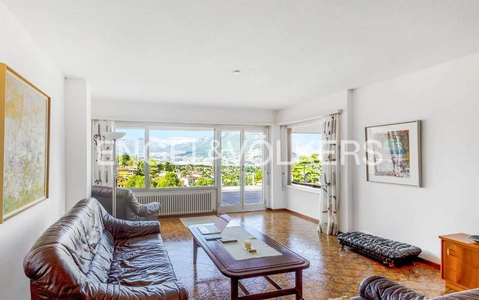 Oase der Ruhe mit Terrasse und Seeblick in Montagnola
