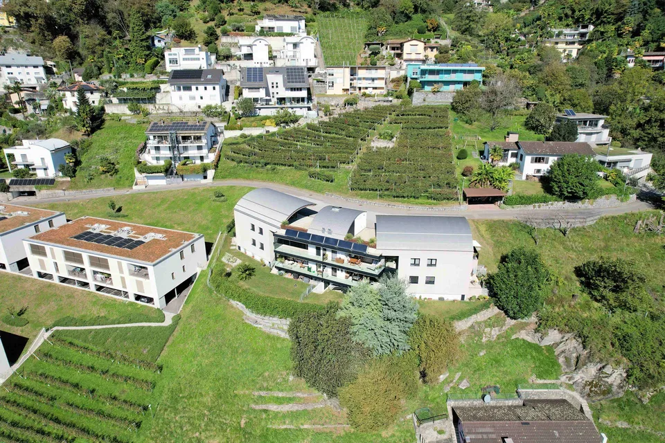 Elegante appartamento in collina con vista panoramica in esclusiva res