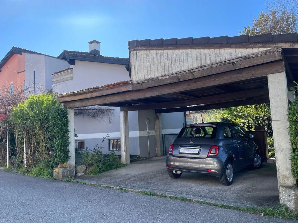 Interessante casa unifamiliare con appartamento indipendente e giardino – foto 9 di 11