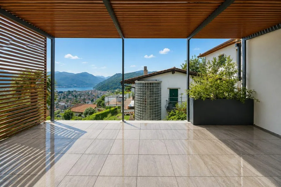 Pura - Elegantisches 4,5-Zimmer-Dachgeschoss mit großer überdachter Terrasse und Seeblick