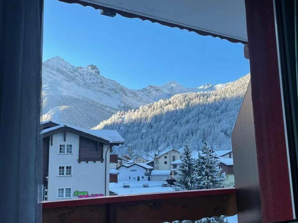 Primavera Saas-Grund nuovo appartamento in attico. Benessere in casa. – foto 15 di 23