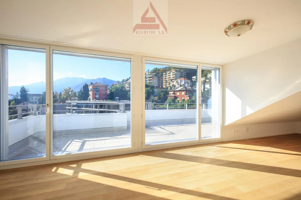 Wunderschöne 3.5-Zimmer-Attikawohnung / Splendido attico di 3.