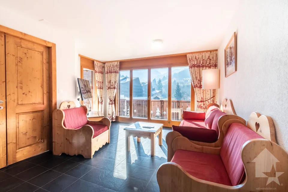 Joli appartement de 3.5 pces avec studio indépendant