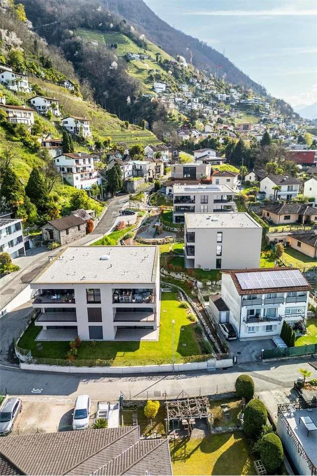 Gordola Nuovo appartamento 3.5 locali con giardino