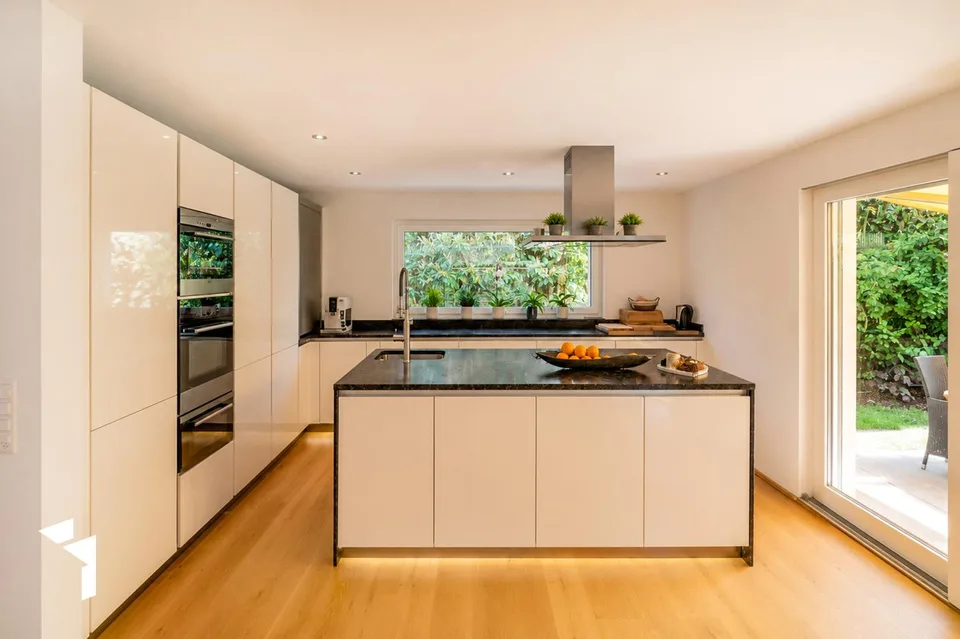 Fehr Immobilien - Modernes, top gepflegtes 5.5-Zi.-Einfamilienhaus – Foto 6 von 17