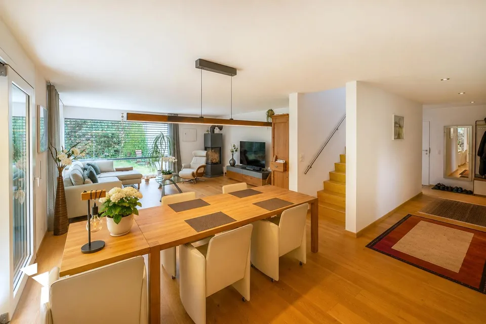 Fehr Immobilier - Maison unifamiliale moderne, très bien entretenue de 5,5 pièces