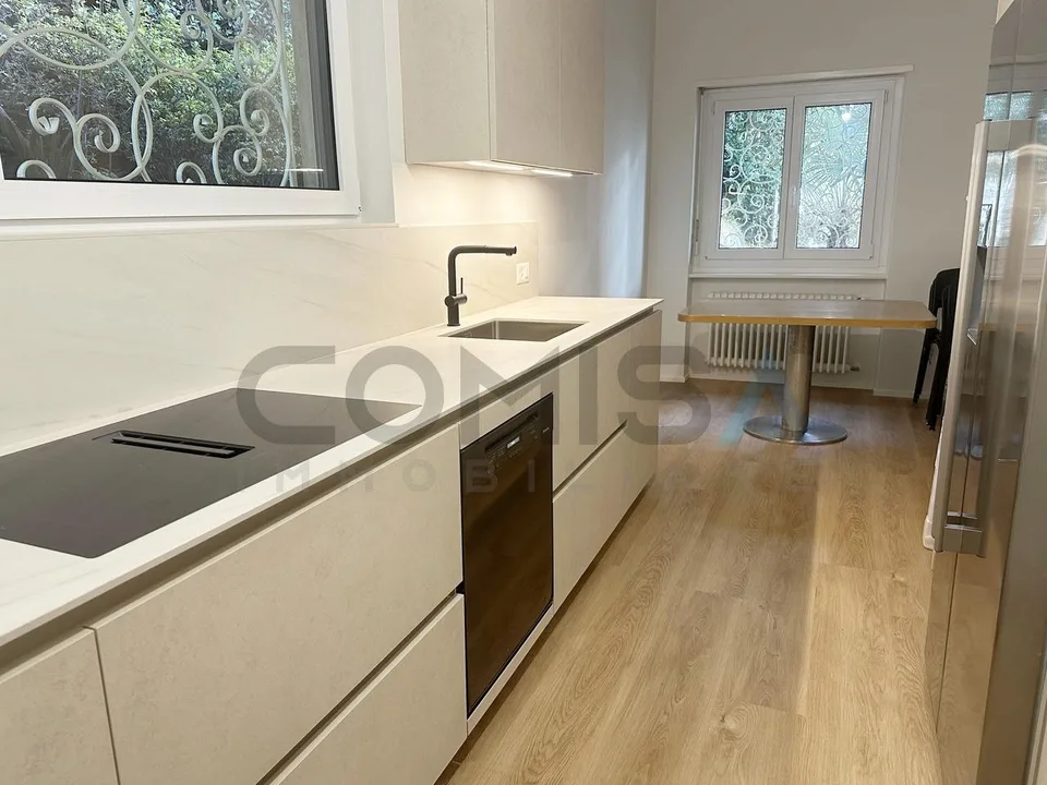 CASTAGNOLA  Villa di 7.5 locali con splendida vista sul lago di Lugano