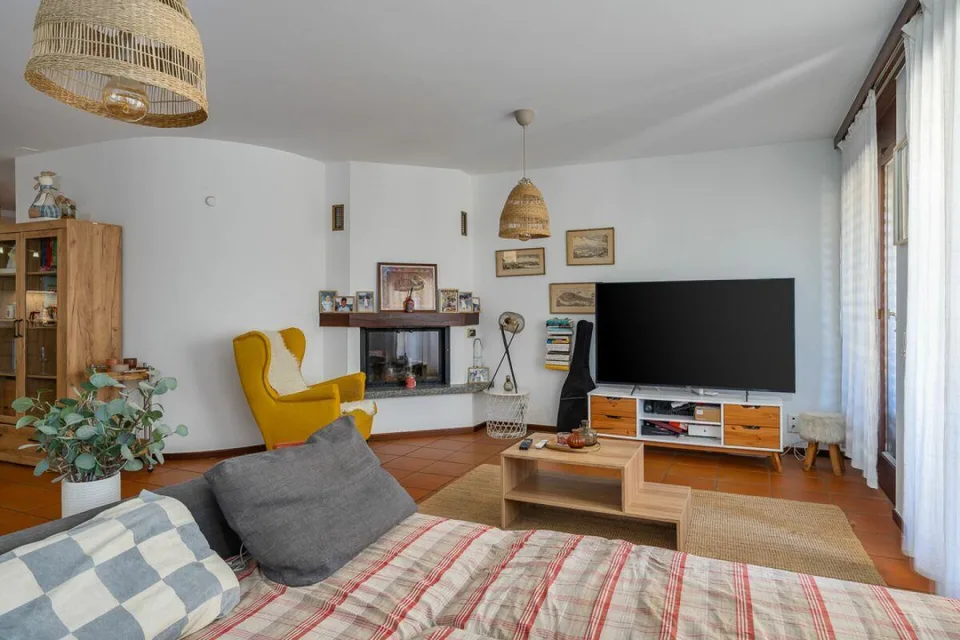 COLLINE D'OR - MAISON AVEC JARDIN DANS L'UNE DES ZONES LES PLUS RECHERCHÉES DE LUGANO