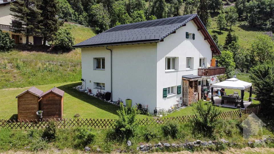 Geräumige renovierte Villa im Zentrum des Tales, verkäuflich an Ausländer