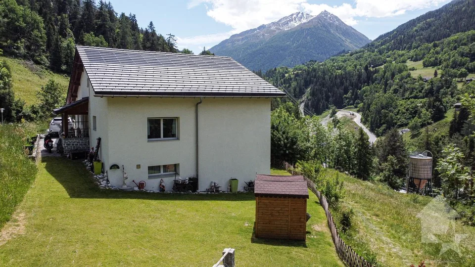 Geräumige renovierte Villa im Zentrum des Tales, verkäuflich an Ausländer