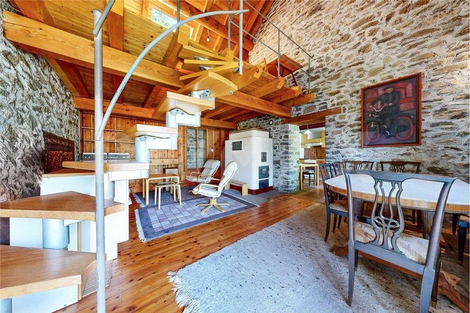 Affascinante casa in pietra con giardino e terrazza panoramica