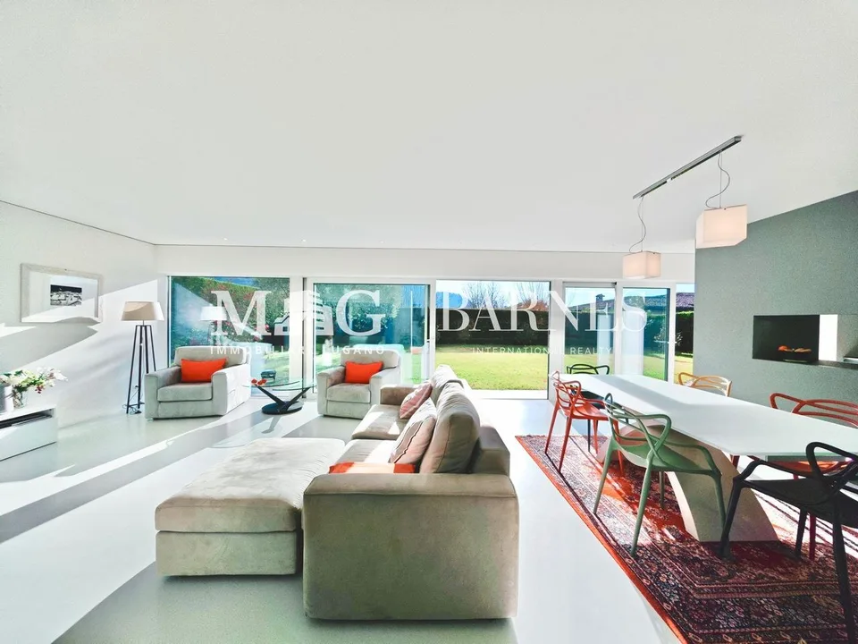 Lugano, Dino: Villa moderna con giardino, terrazze e vista aperta
