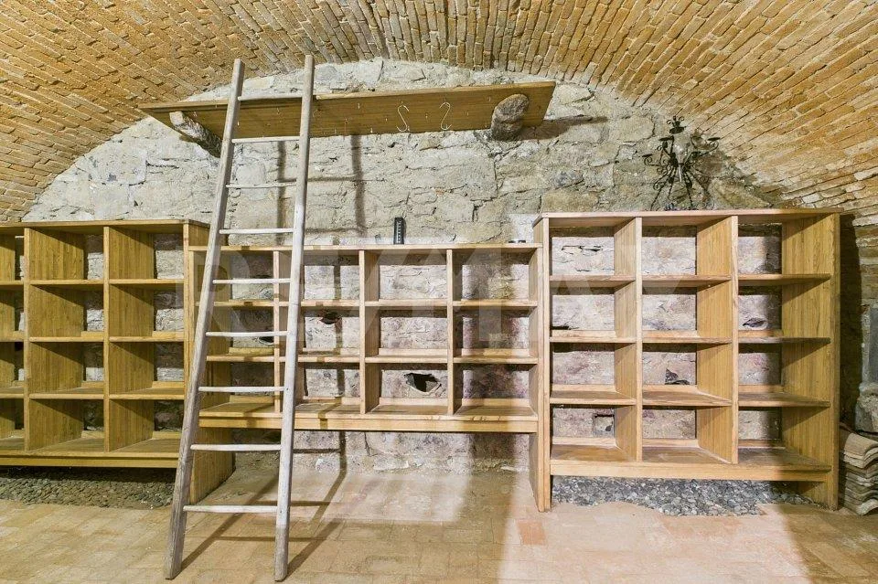 Salorino Grottino arredato con cantina vini, ampia terrazza e parcheggio – Foto 9 von 13
