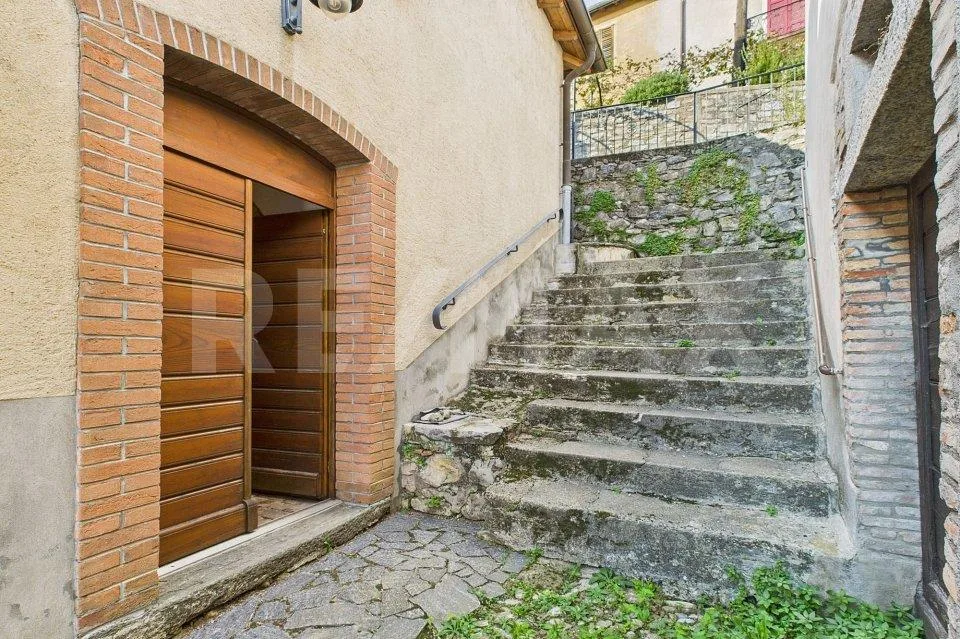 Salorino Grottino arredato con cantina vini, ampia terrazza e parcheggio – Foto 6 von 13
