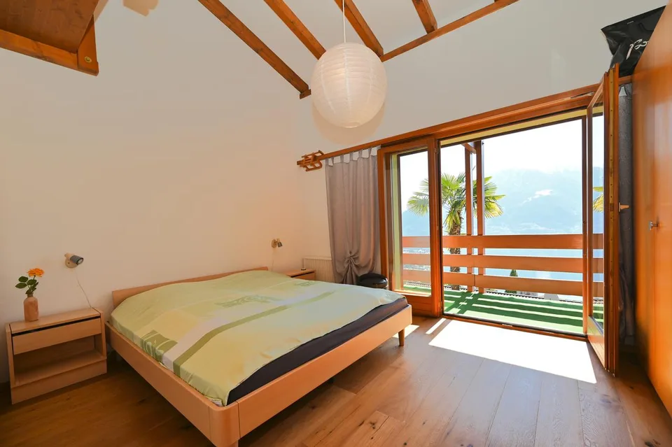 REIHENMITTELHAUS MIT SEESICHT, ABSOLUTER RUHE UND GEMEINSCHAFTS-POOL – Foto 11 von 19