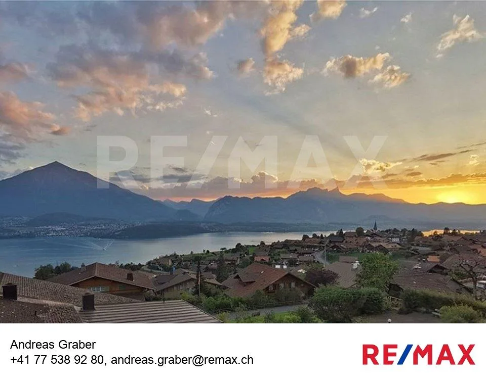 Maisonette-Wohnung in Sigriswil mit Berg- und Seeblick