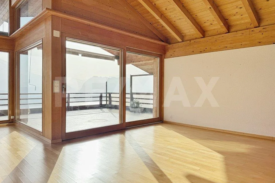 Maisonette-Wohnung in Sigriswil mit Berg- und Seeblick
