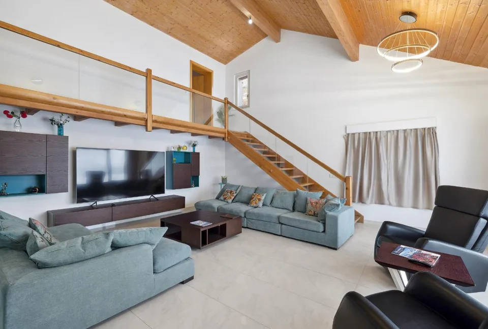 Villa d’exception de 6.5 pièces – 258 m² avec panorama alpin majest...