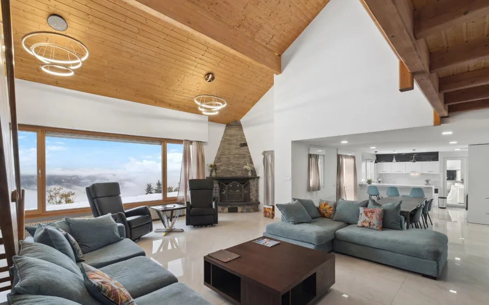 Villa d’exception de 6.5 pièces – 258 m² avec panorama alpin majest...