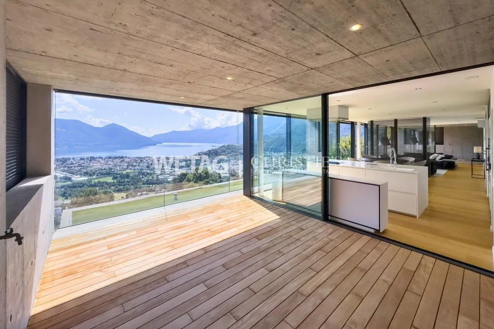 Modernes Penthouse mit Panoramablick zum Verkauf in Locarno Monti