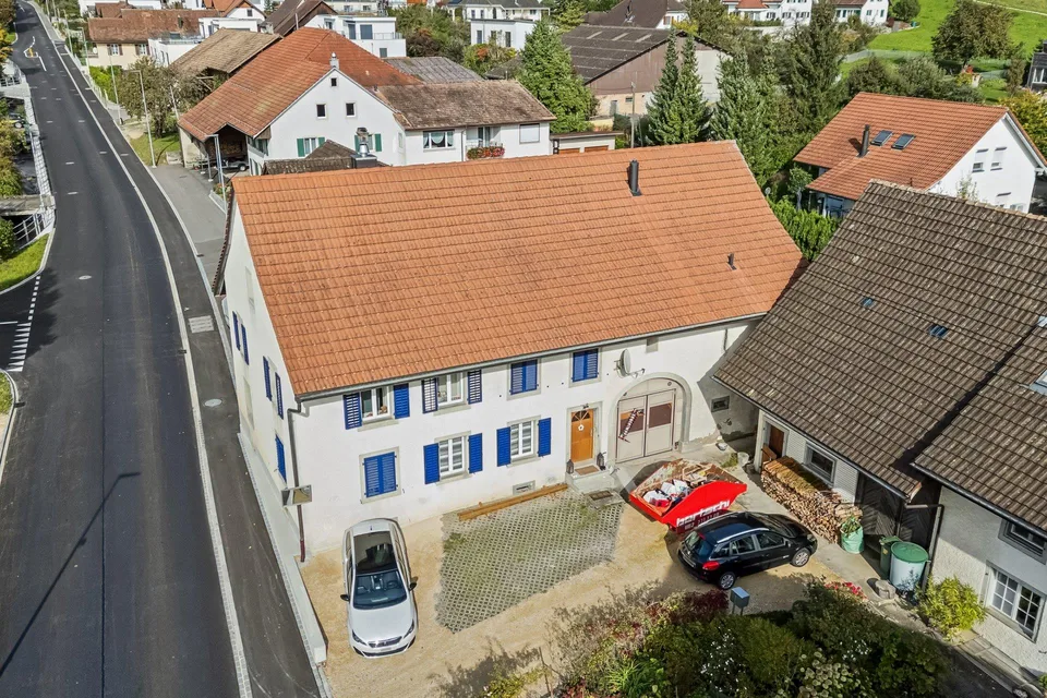 Casa di famiglia affascinante con carattere e potenziale
