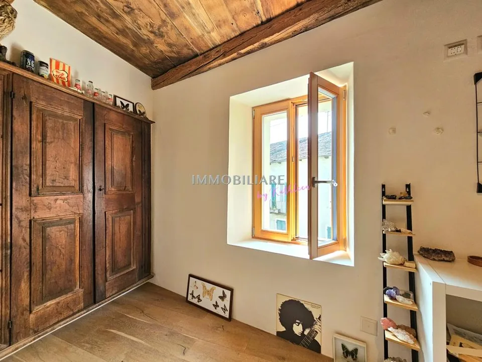 Edles Tessinerhaus in paradiesischer Lage: Weitblick, Sonne, Ruhe – Foto 16 von 23