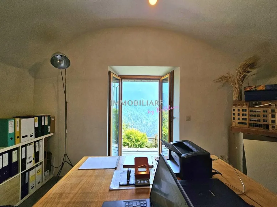 Edles Tessinerhaus in paradiesischer Lage: Weitblick, Sonne, Ruhe – Foto 20 von 23