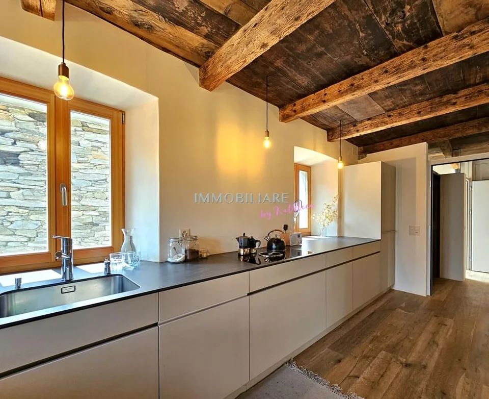 Edles Tessinerhaus in paradiesischer Lage: Weitblick, Sonne, Ruhe – Foto 7 von 23