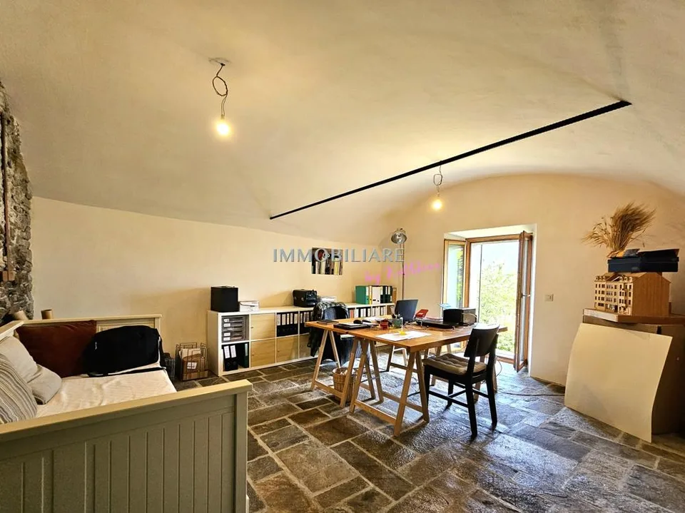 Edles Tessinerhaus in paradiesischer Lage: Weitblick, Sonne, Ruhe – Foto 18 von 23