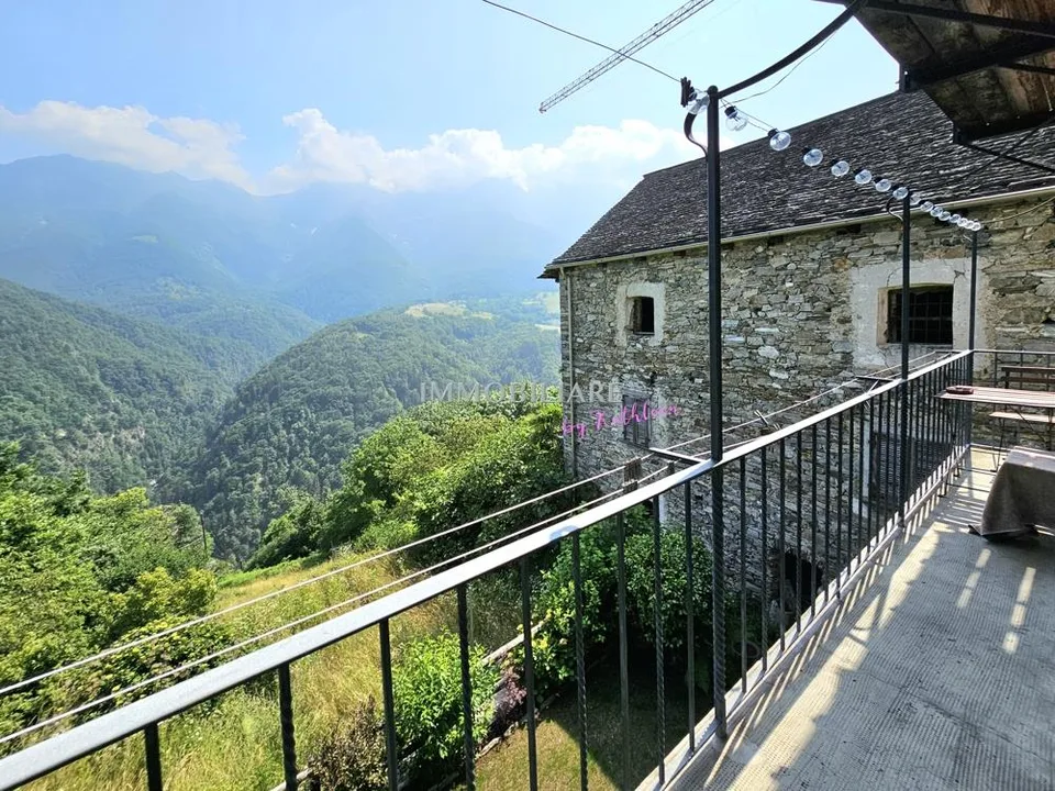 Edles Tessinerhaus in paradiesischer Lage: Weitblick, Sonne, Ruhe – Foto 12 von 23