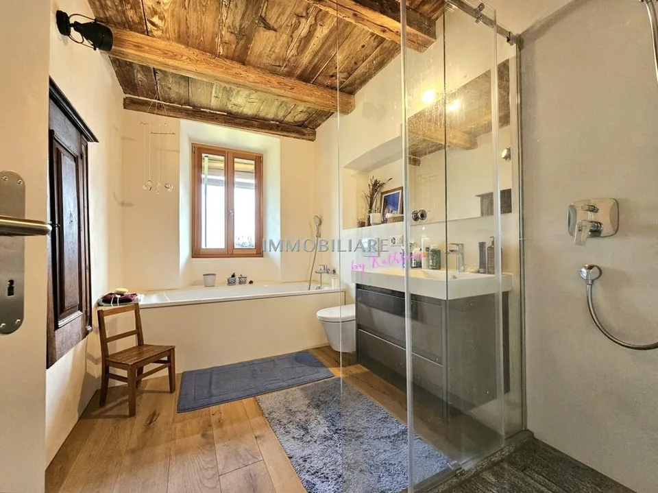 Edles Tessinerhaus in paradiesischer Lage: Weitblick, Sonne, Ruhe – Foto 15 von 23