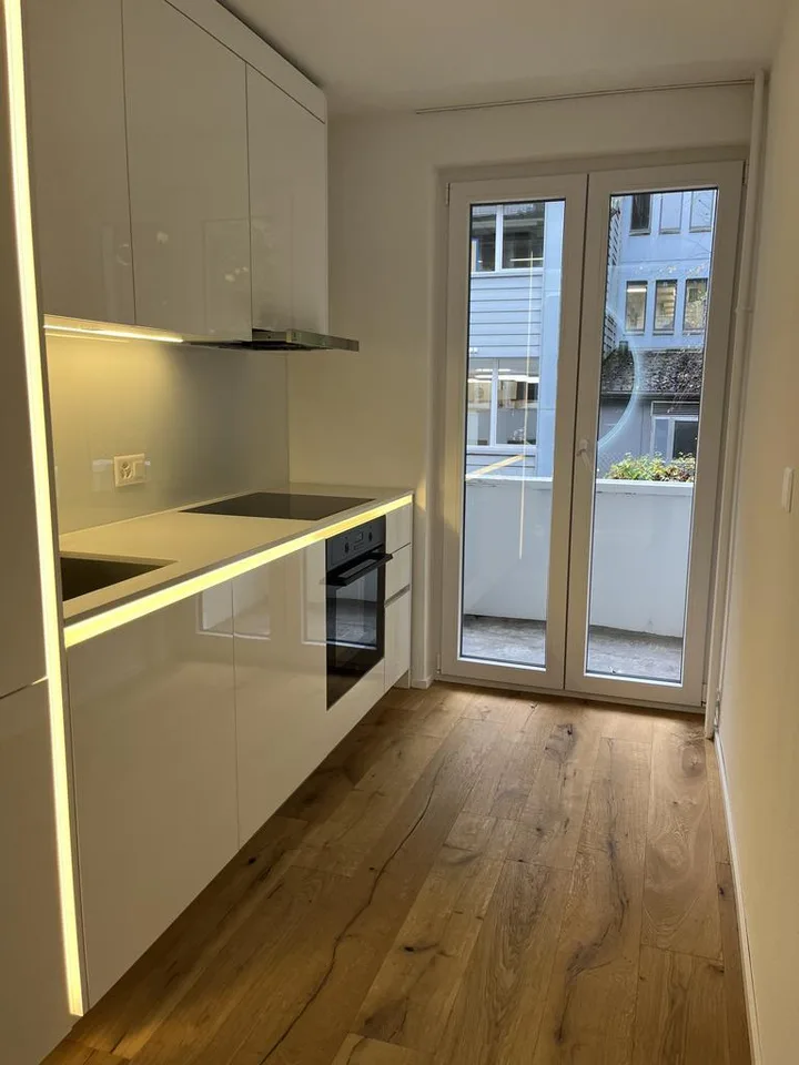 Helle und modern ausgestattete 3-Zimmer-Wohnung mit Balkon