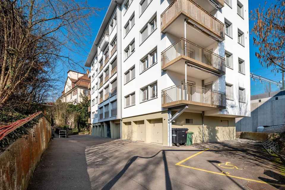 Sanierte 4.5 Zimmerwohnung mit Weitsicht – Foto 7 von 7