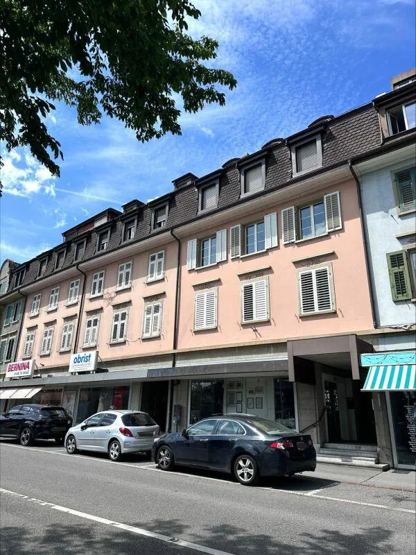 Helle 3.0-Zimmer-Wohnung an zentraler Lage zu vermieten
