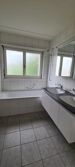 Grosszügige Wohnung mit Weitblick auf den Gurten