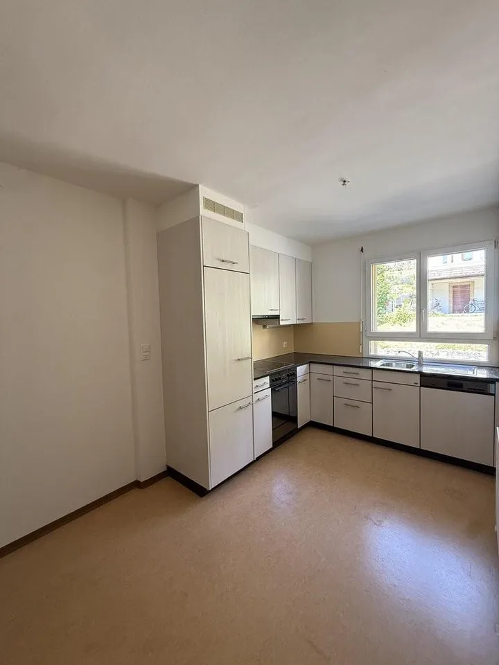 Bel appartement lumineux de 3.5 pièces avec vue sur le lac