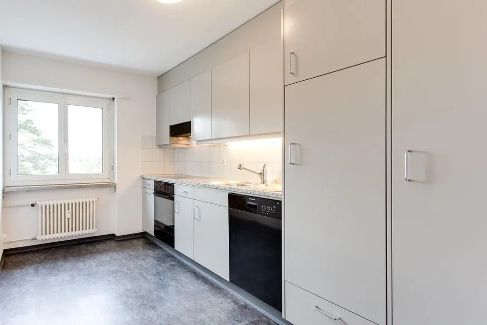 Bon rapport qualité-prix avec sa propre tour de buanderie dans l'appartement