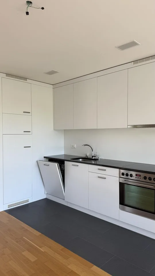 Charmante 2.5-Zimmer-Dachgeschosswohnung in Aeschi  Ihr neues Zuhau...
