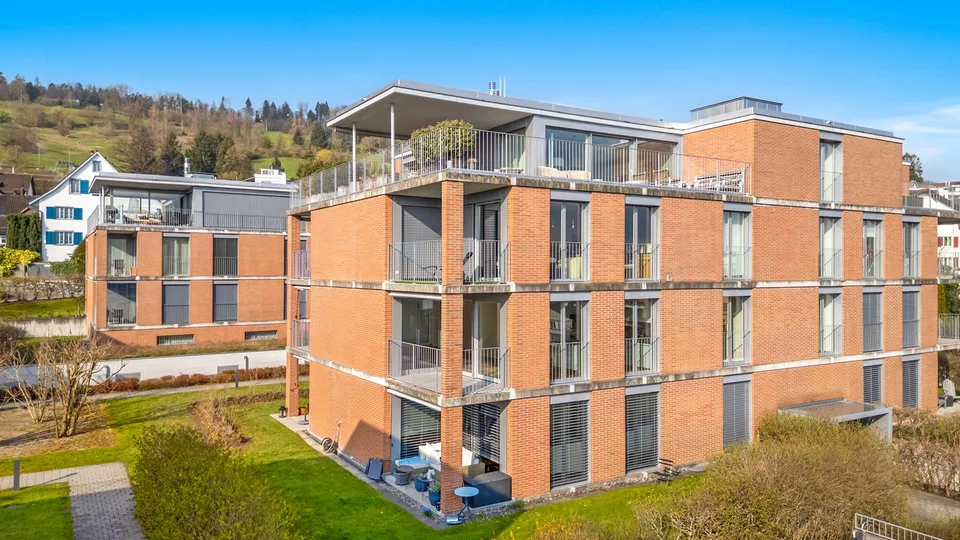 Elegante, grosszügige Wohnung mit traumhafter Seesicht