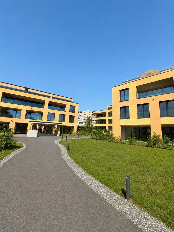 Moderne 3.5-Zimmer-Attikawohnung in Aarburg