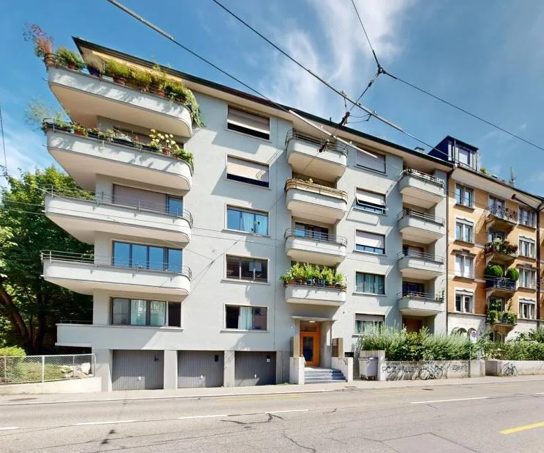 Gemütliche Wohnung im Zentrum von Zürich-Wollishofen!