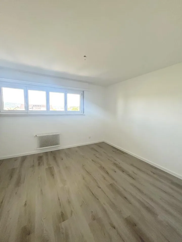 Ihr neues Zuhause? renovierte Wohnung in grüner Umgebung